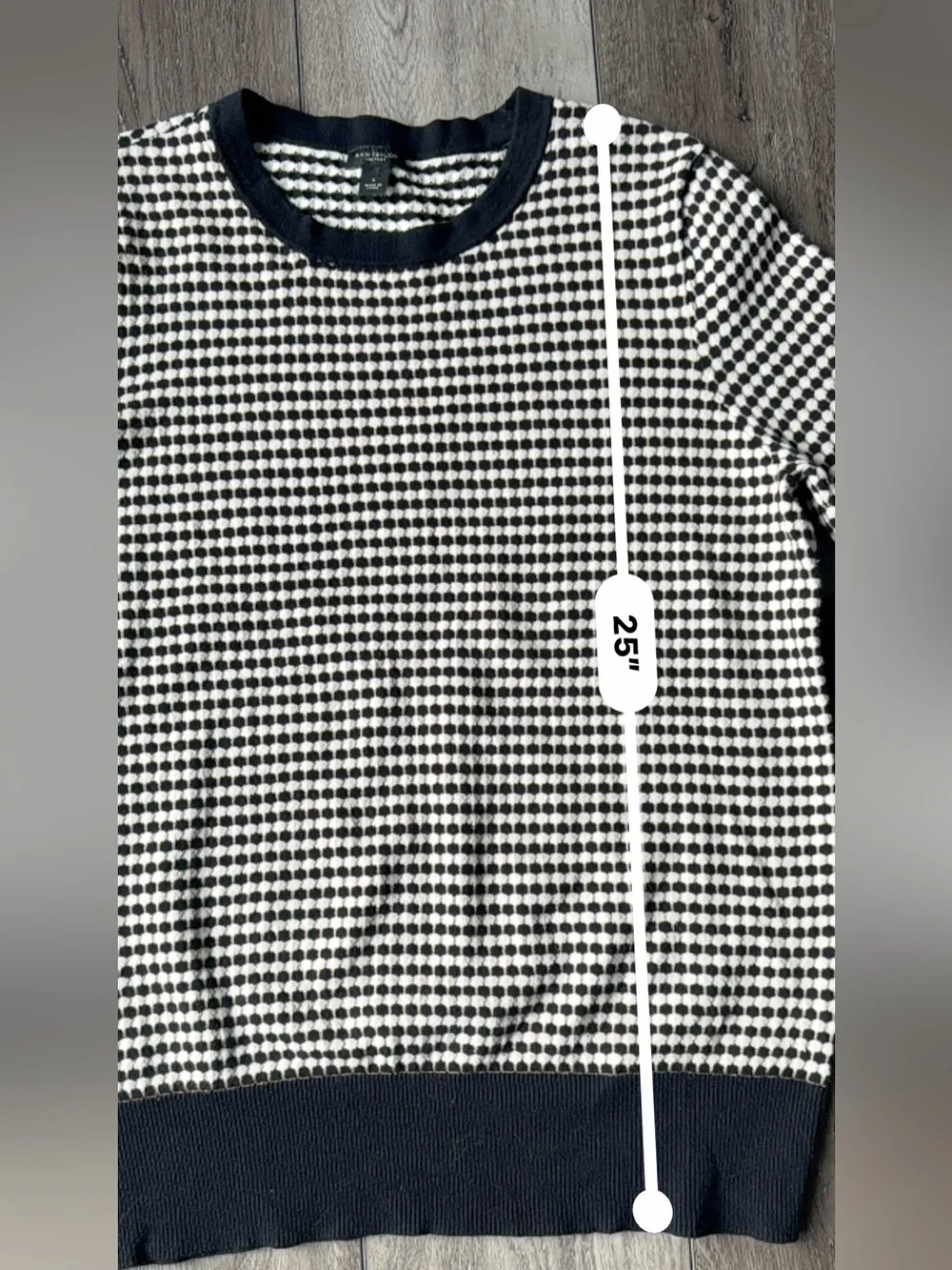 Ann Taylor Factory- Classic Black, White & Tan Patterned 3/4 Sleeve Sweater